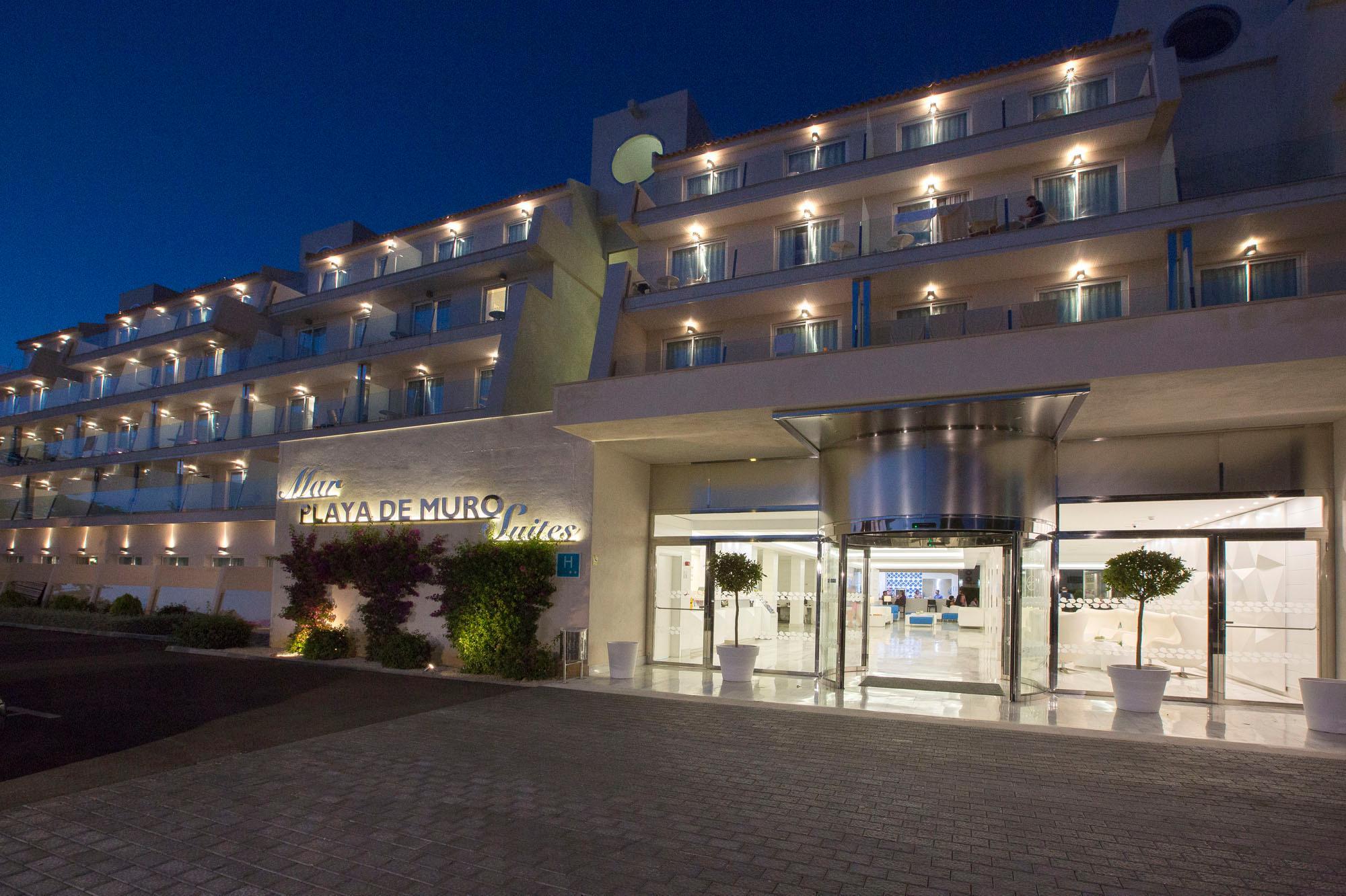 Mar Hotels Playa De Muro Suites Экстерьер фото