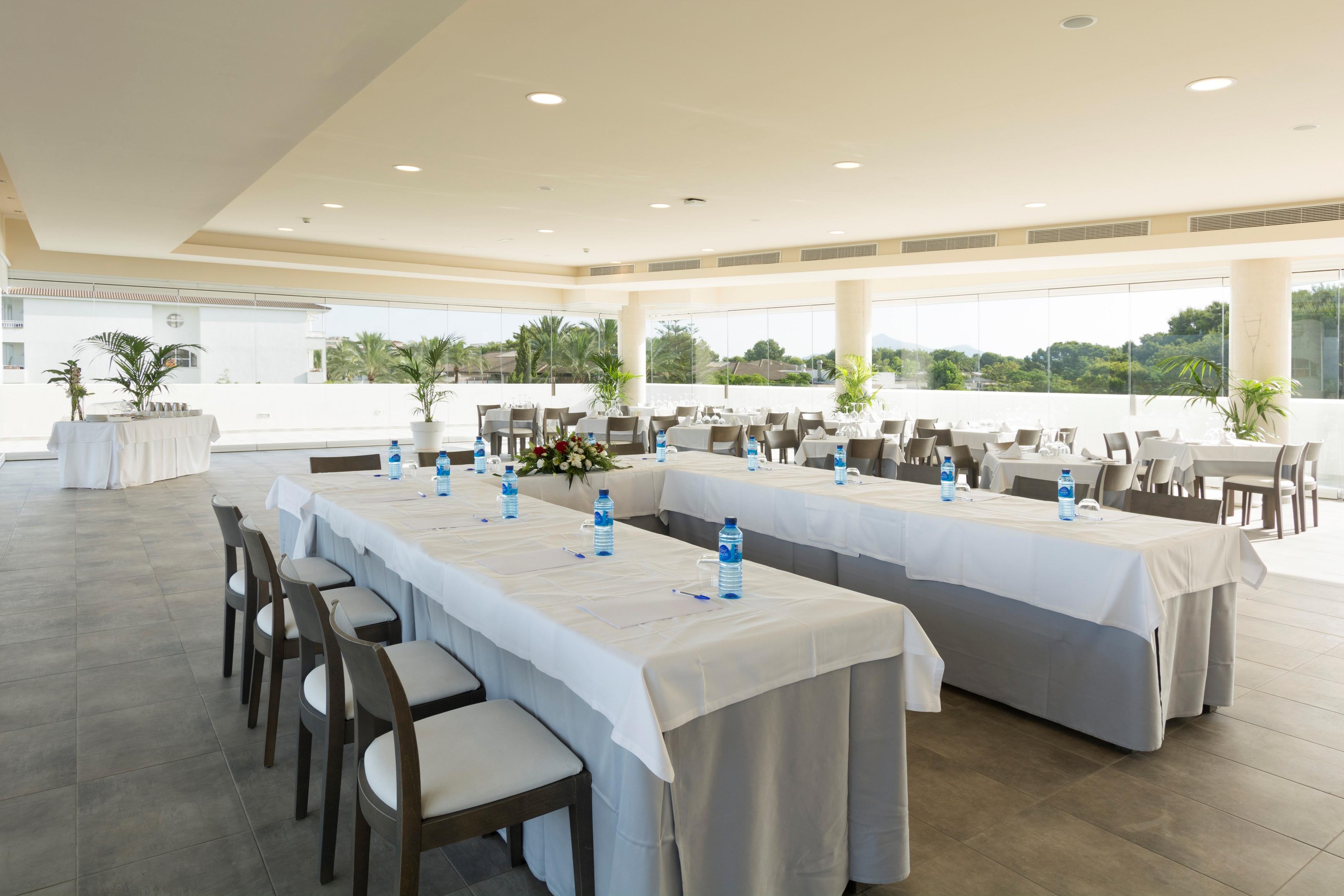 Mar Hotels Playa De Muro Suites Экстерьер фото